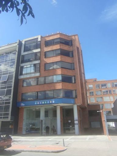 Edificio en arriendo o venta Cundinamarca Bogotá Santa Barbara Occidental 3135 m2 Habitaciones 36 Baños 10 Garajes 32 Precio venta $10000000000 Precio arriendo $100000000
