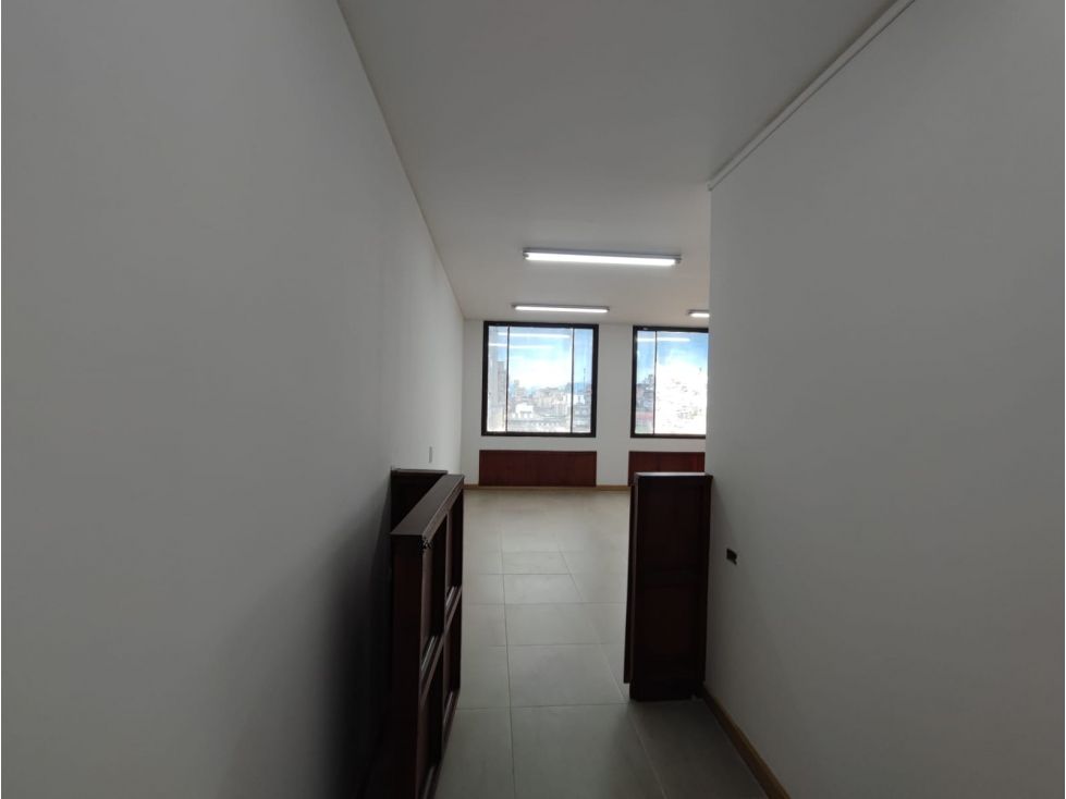 Oficina en arriendo Caldas Manizales El Centro 56 m2 Habitaciones 0 Baños 0 Garajes 1 Precio $2618000