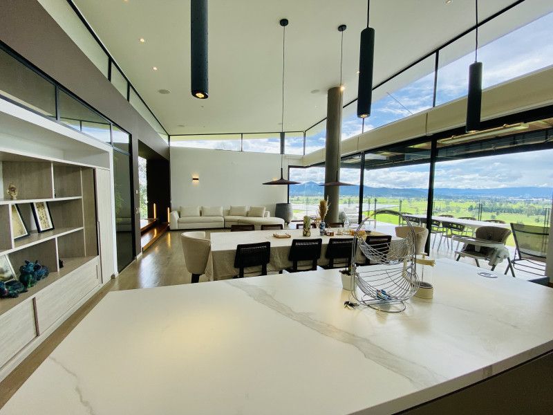 Casa en arriendo Cundinamarca Tenjo Tenjo 360 m2 Habitaciones 3 Baños 4 Garajes 4 Precio $11000000