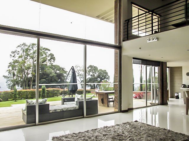 Casa en arriendo Antioquia Medellín Villanueva 450 m2 Habitaciones 4 Baños 4 Garajes 4 Precio $29000001