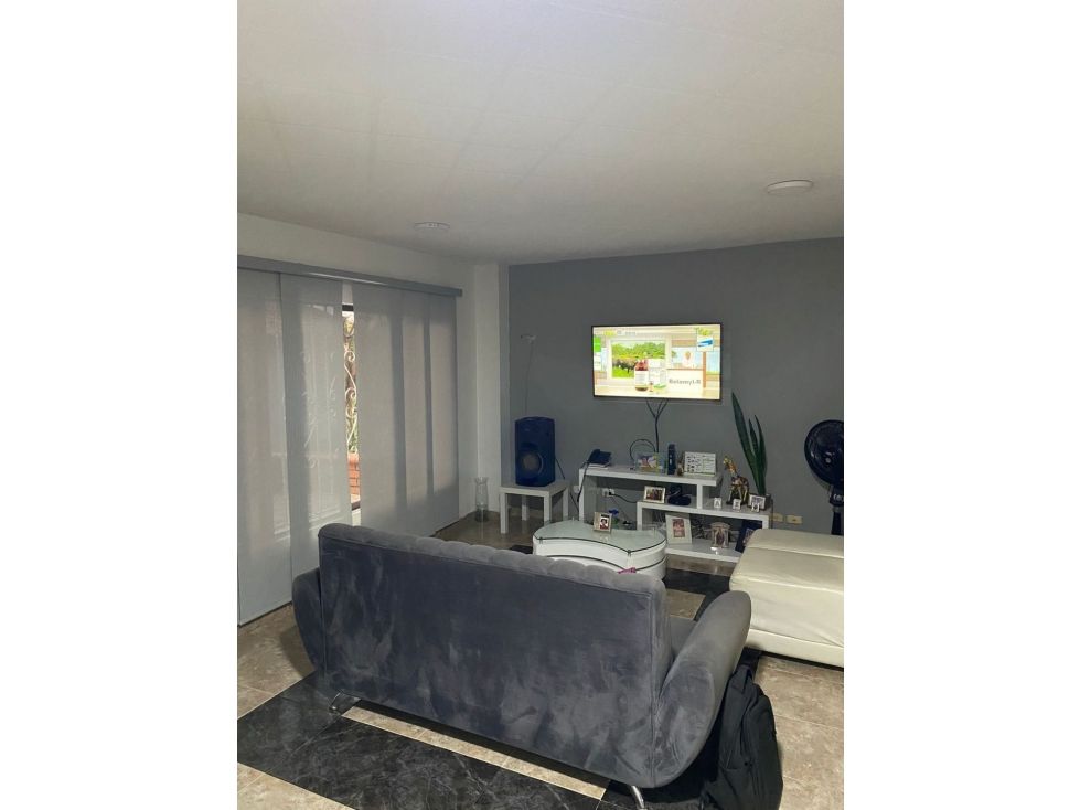 Casa en venta Valle Del Cauca Cali Ciudadela Comfandi 171 m2 Habitaciones 5 Baños 3 Garajes 0 Precio $450000000