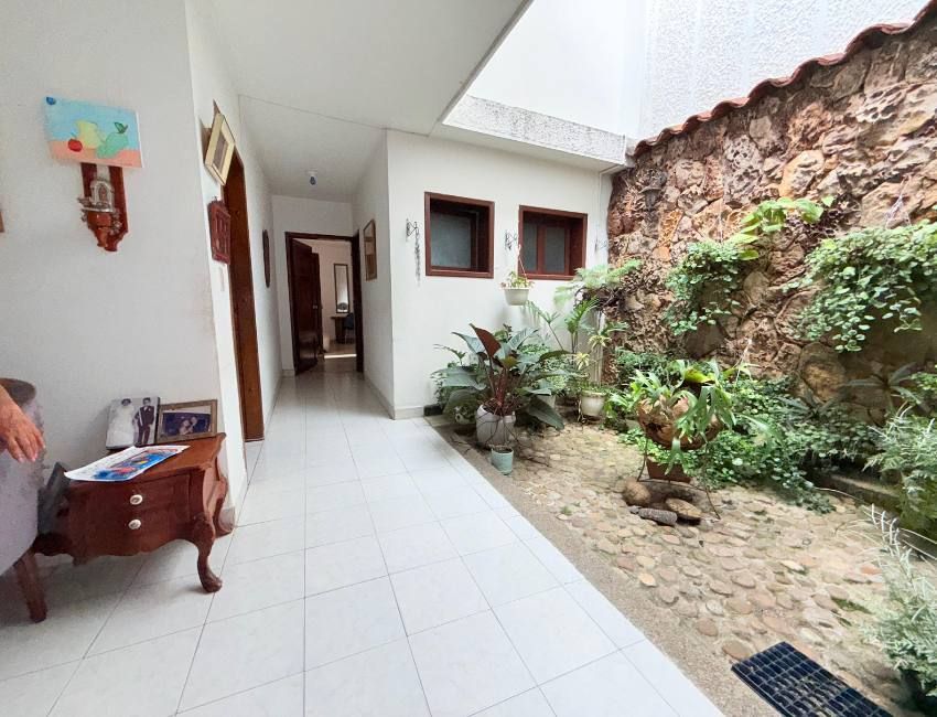 Casa en venta Santander Bucaramanga Cabecera Del Llano 540 m2 Habitaciones 6 Baños 5 Garajes 1 Precio $1900000000