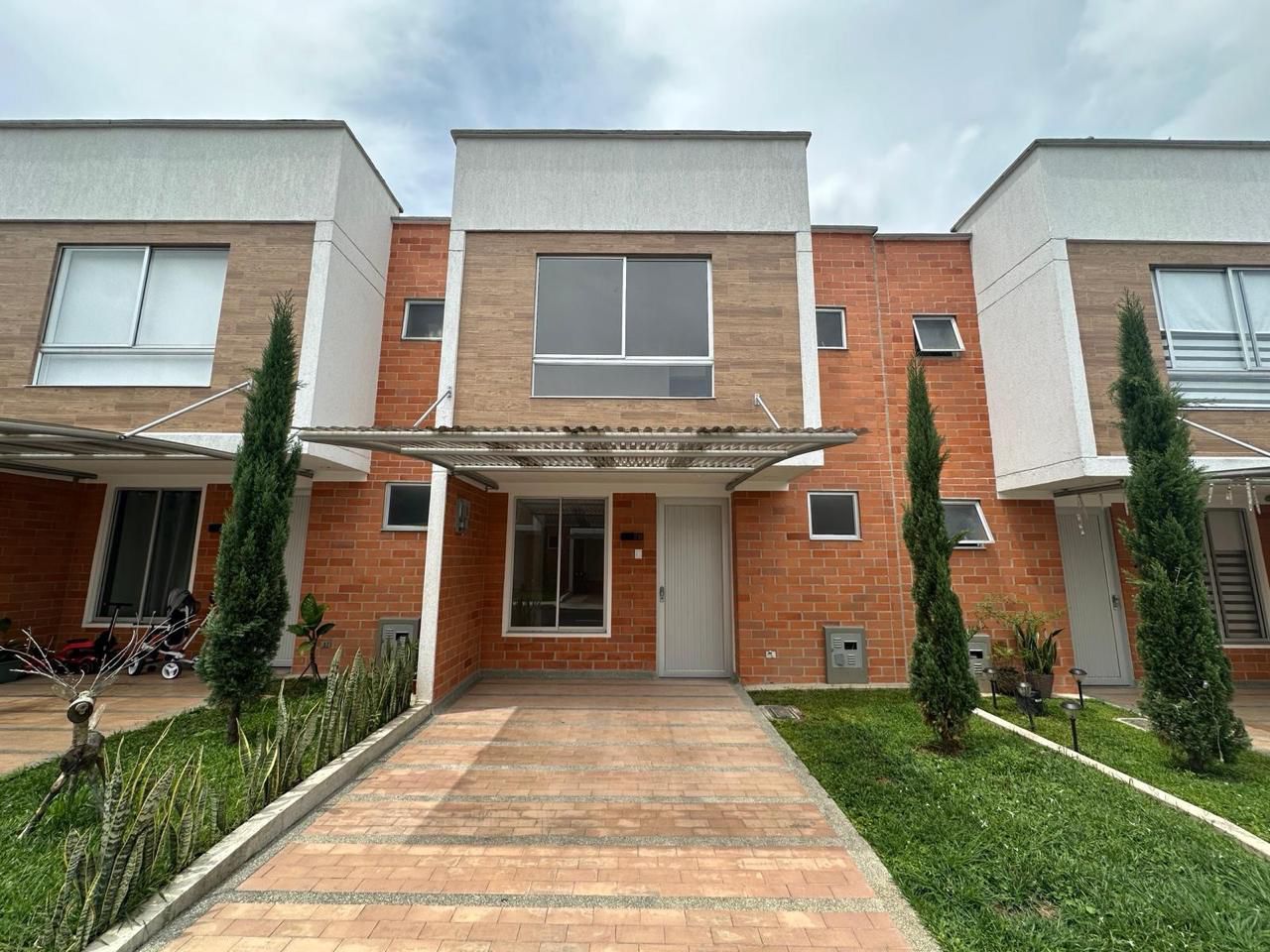 Casa en venta Risaralda Santa Rosa De Cabal Barrio La Hermosa 100 m2 Habitaciones 3 Baños 3 Garajes 1 Precio $475000000