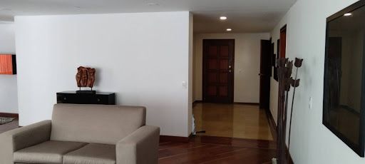 Apartamento en arriendo Cundinamarca Bogotá El Nogal 185 m2 Habitaciones 3 Baños 4 Garajes 1 Precio $10000000