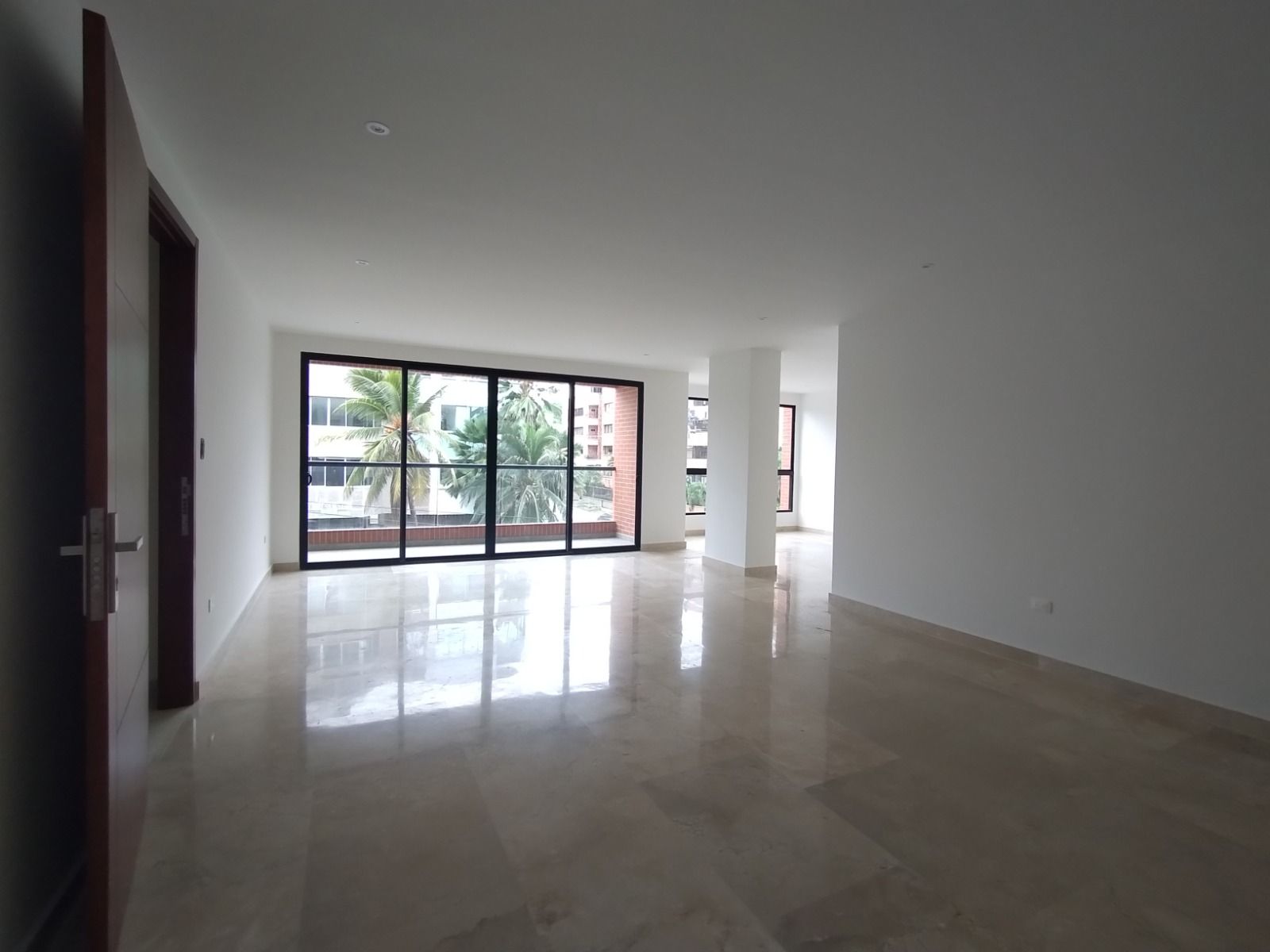 Apartamento en arriendo Atlántico Barranquilla Altos De Riomar 160 m2 Habitaciones 3 Baños 4 Garajes 2 Precio $7000000