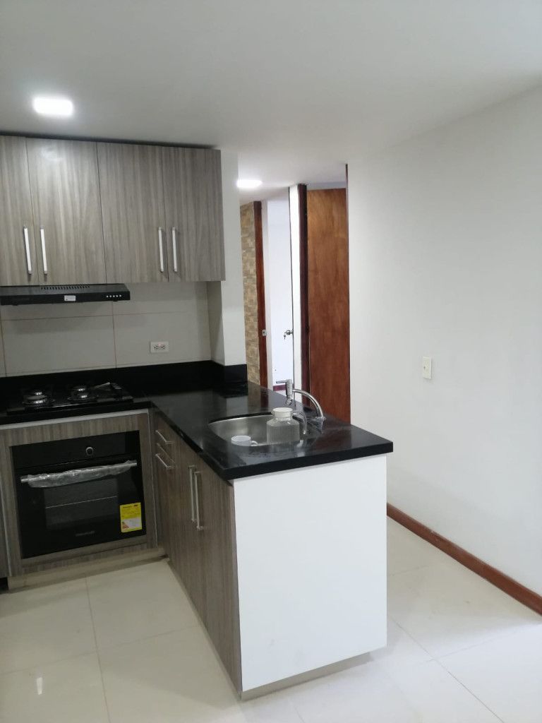 Apartamento en venta Valle Del Cauca Cali Aguacatal 54 m2 Habitaciones 2 Baños 1 Garajes 1 Precio $190000000