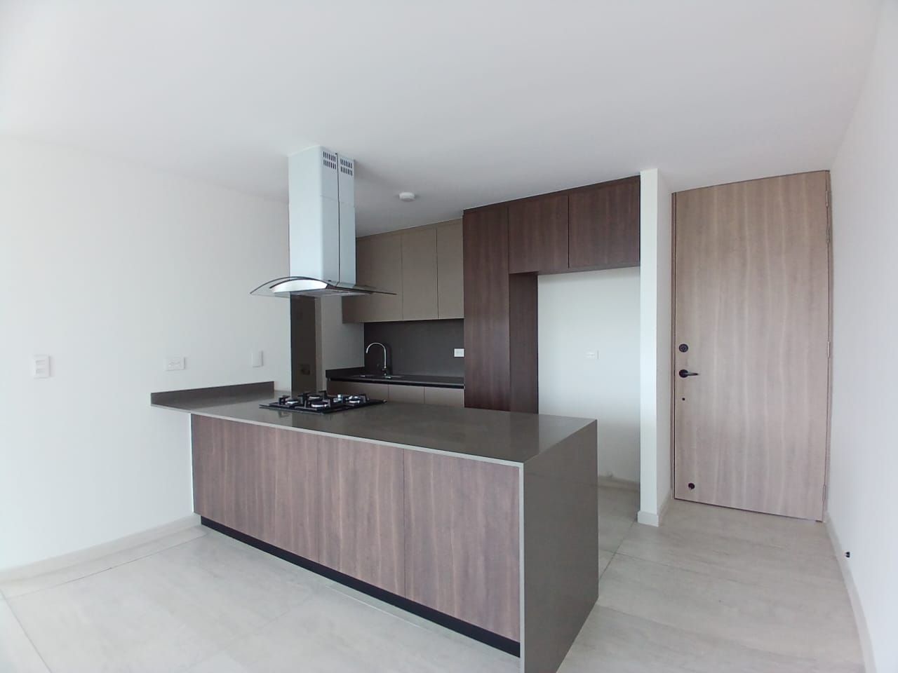 Apartamento en arriendo Risaralda Pereira Jardin De Velez Y Velez 126 m2 Habitaciones 3 Baños 3 Garajes 2 Precio $5600000