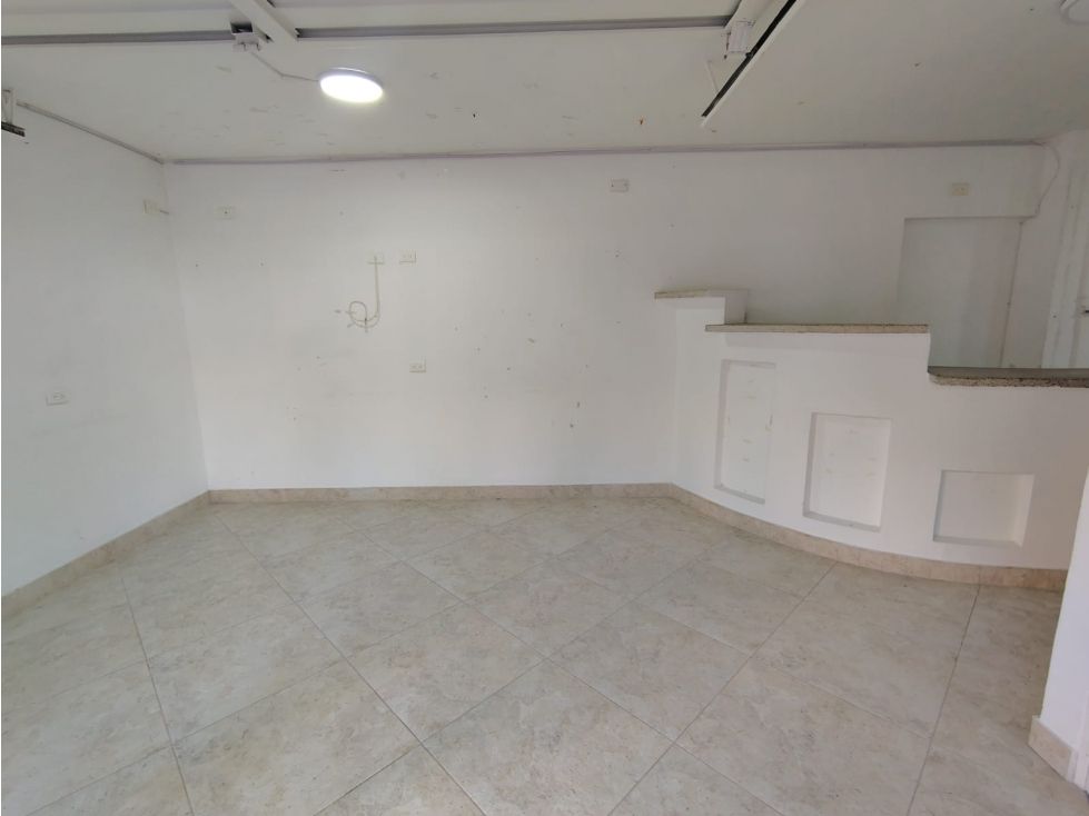 Local en arriendo Antioquia Medellín Fatima 40 m2 Habitaciones 0 Baños 1 Garajes 0 Precio $2000000