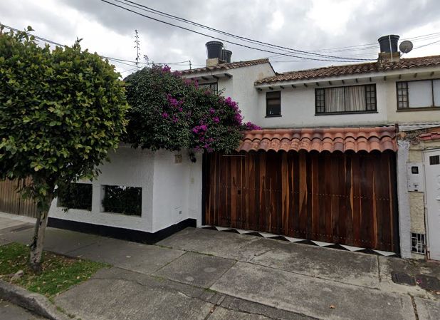 Casa en venta Cundinamarca Bogotá Estrella Del Norte 200 m2 Habitaciones 5 Baños 3 Garajes 2 Precio $970000000