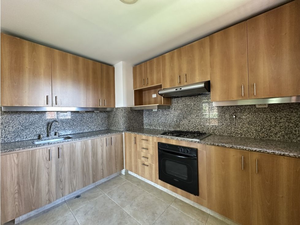 Apartamento en arriendo Antioquia Medellín Medellín 143 m2 Habitaciones 3 Baños 3 Garajes 2 Precio $6000000