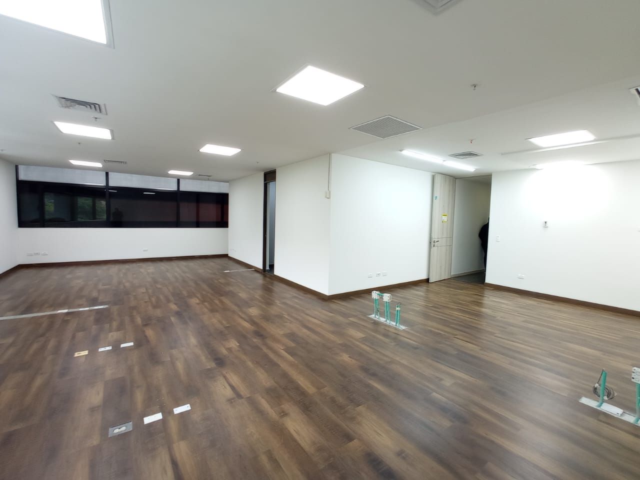 Oficina en arriendo Antioquia Medellín Villa Carlota 80 m2 Habitaciones 0 Baños 1 Garajes 1 Precio $7200000
