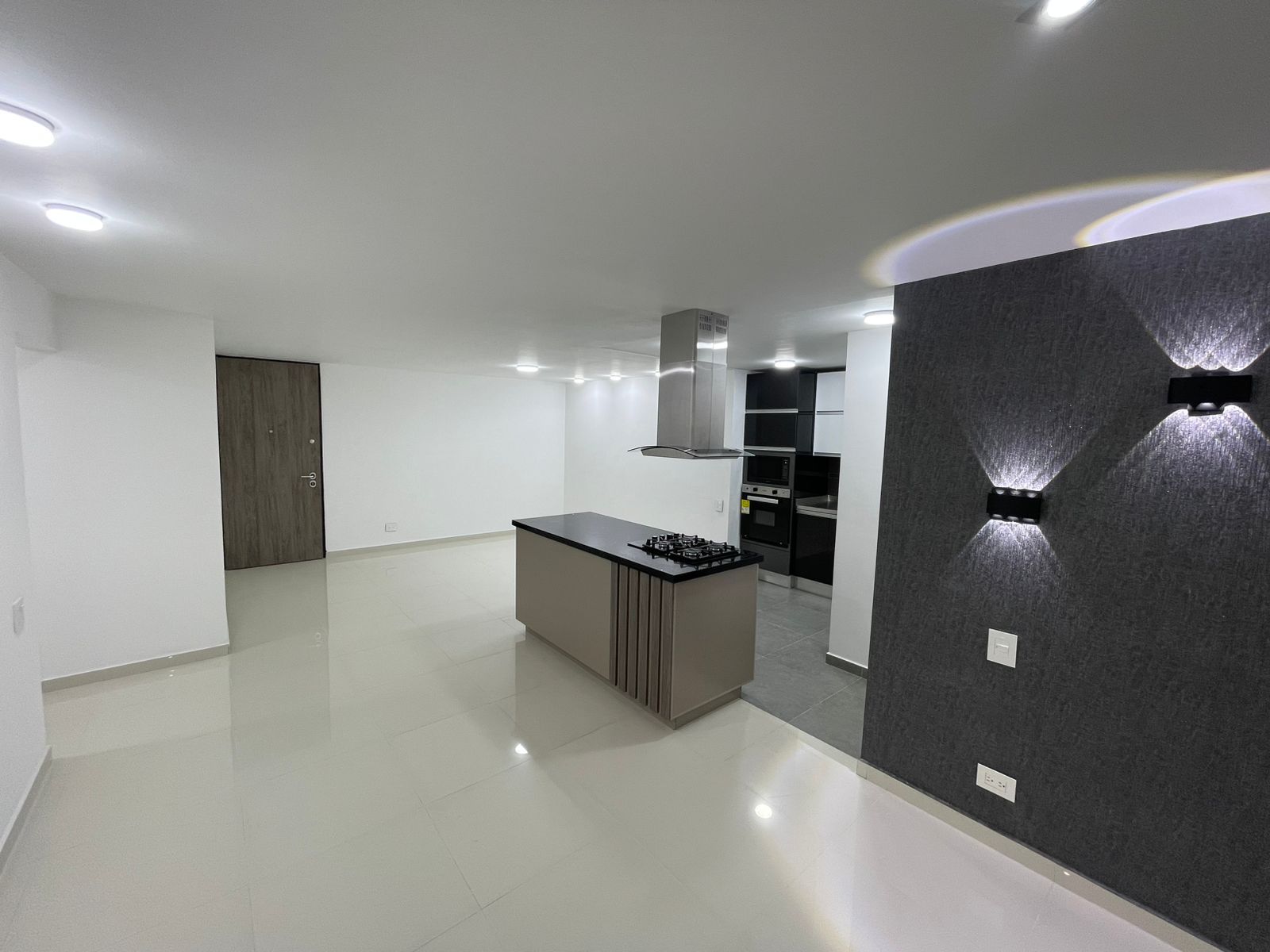 Apartamento en arriendo Risaralda Pereira Los Alamos 135 m2 Habitaciones 3 Baños 2 Garajes 1 Precio $3700000