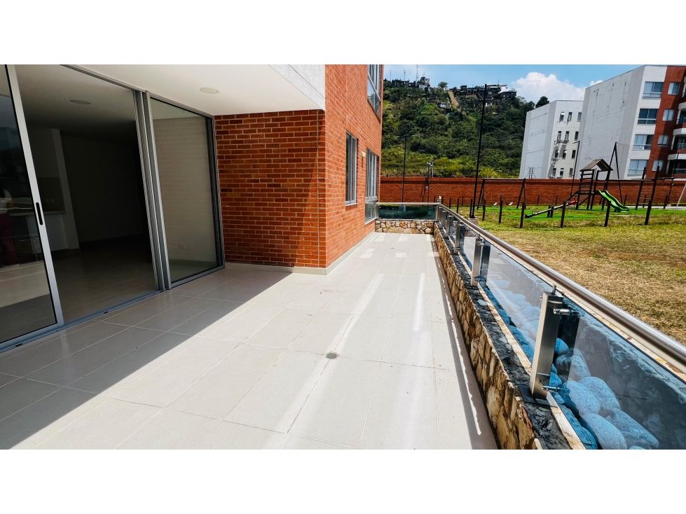 Apartamento en venta Valle Del Cauca Cali El Mortiñal 156 m2 Habitaciones 3 Baños 3 Garajes 2 Precio $900000000