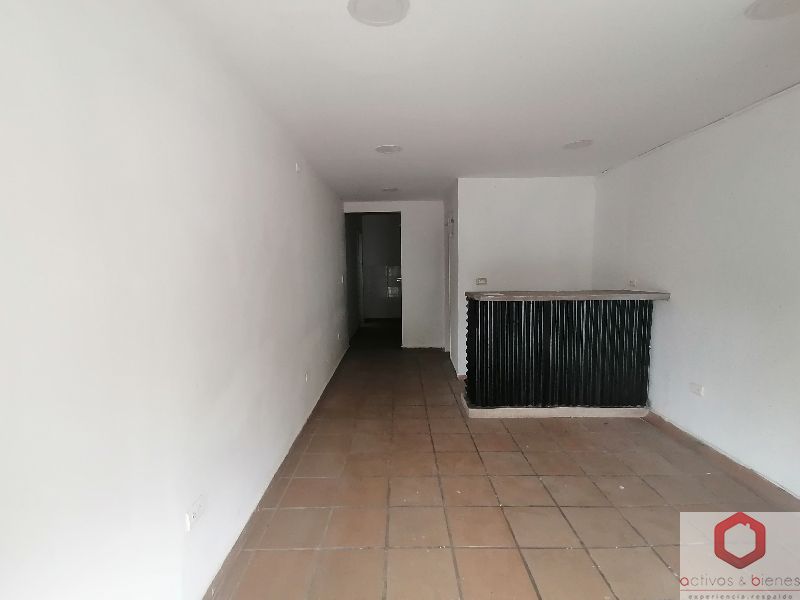 Local en arriendo Antioquia Medellín Rosales 35 m2 Habitaciones 0 Baños 1 Garajes 0 Precio $2000000