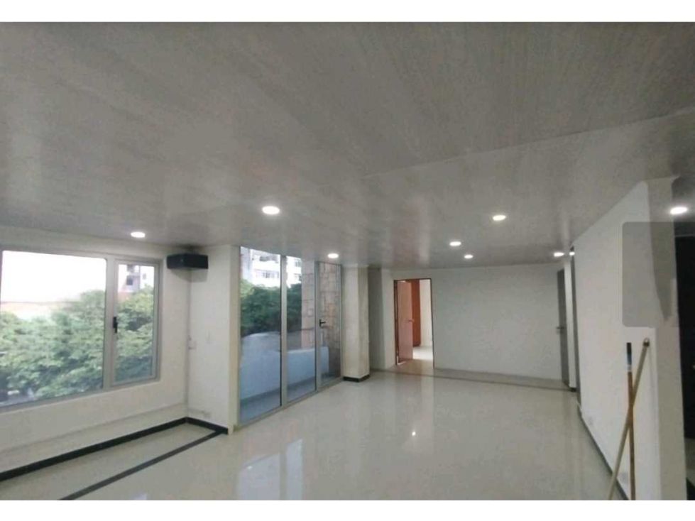 Oficina en arriendo Antioquia Medellín Las Acacias 70 m2 Habitaciones 0 Baños 1 Garajes 0 Precio $3300000