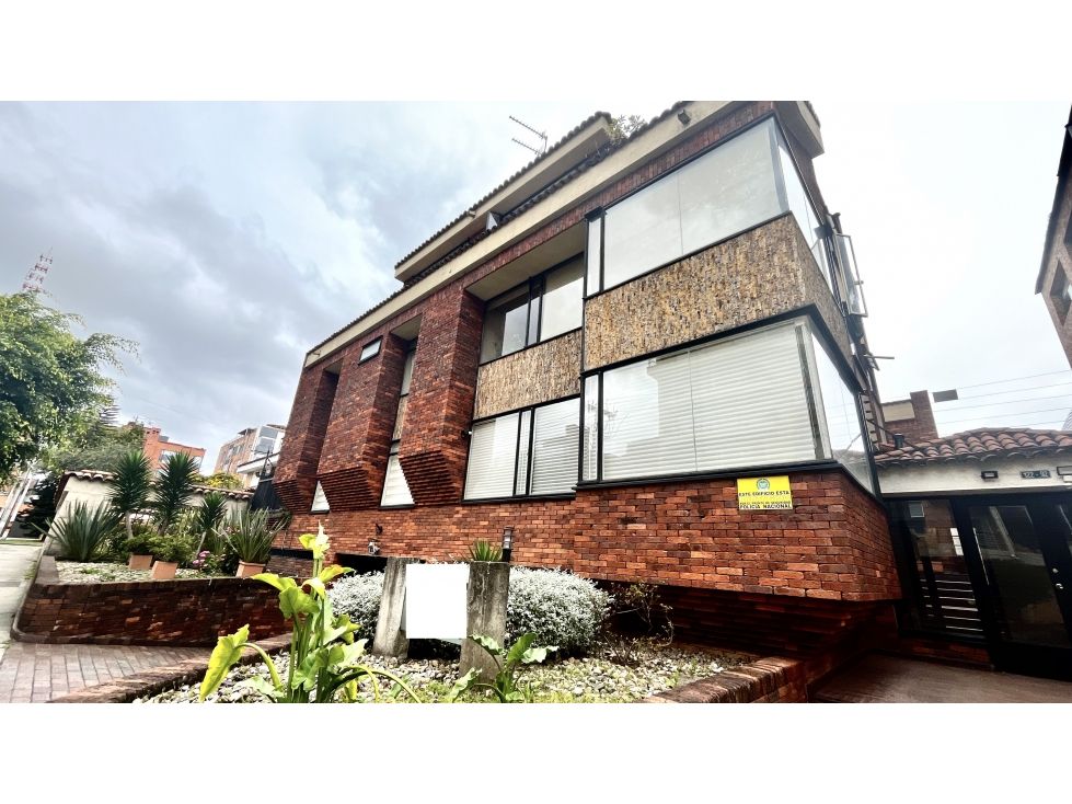 Apartamento en venta Cundinamarca Bogotá Santa Barbara Occidental 93 m2 Habitaciones 2 Baños 3 Garajes 2 Precio $650000000
