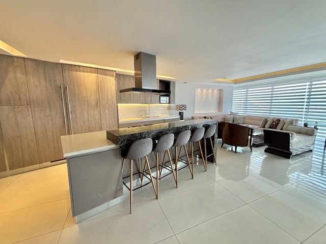 Apartamento en venta Valle Del Cauca Cali Juanambú 380 m2 Habitaciones 2 Baños 5 Garajes 7 Precio $2000000000