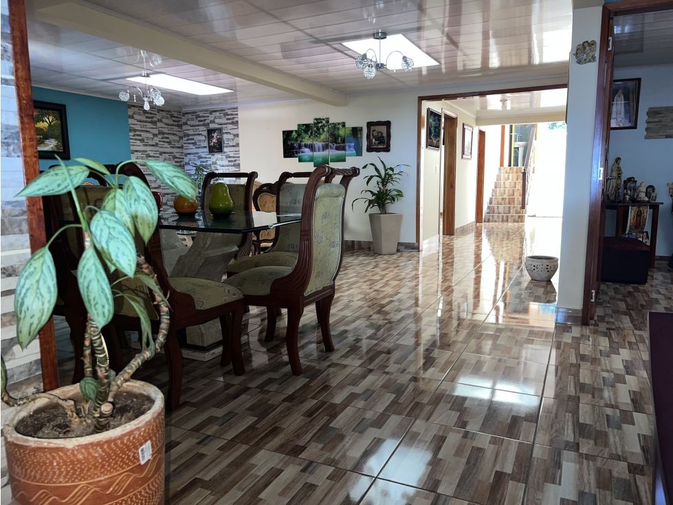 Casa en arriendo Caldas Manizales Manizales 330 m2 Habitaciones 4 Baños 5 Garajes 1 Precio $4700000