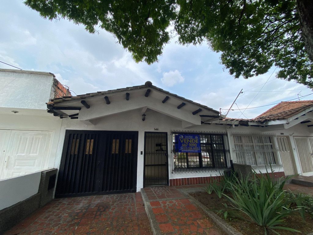 Casa en venta Valle Del Cauca Cali Urbanización La Flora 130 m2 Habitaciones 3 Baños 2 Garajes 1 Precio $425000000