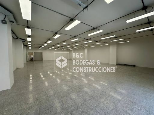 Local en arriendo Antioquia Medellín Las Acacias 255 m2 Habitaciones 0 Baños 2 Garajes 2 Precio $17000000