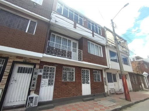 Casa en venta Cundinamarca Bogotá Super Manzana 14 270 m2 Habitaciones 4 Baños 2 Garajes 0 Precio $550000000