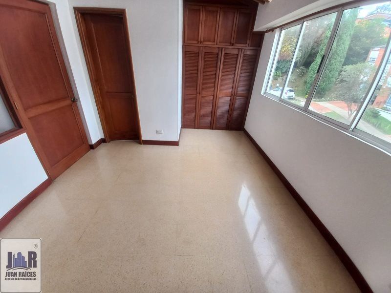 Casa en arriendo Antioquia Envigado Loma De Las Brujas 240 m2 Habitaciones 4 Baños 4 Garajes 0 Precio $6500000