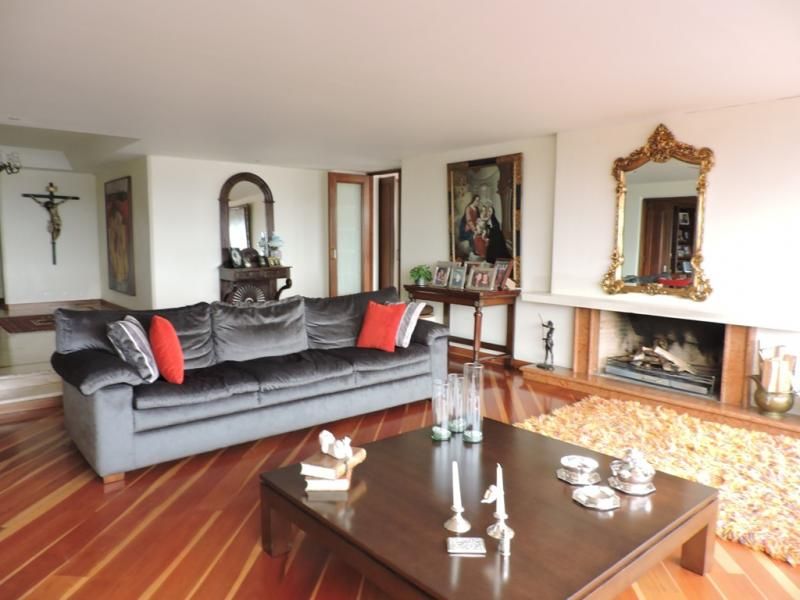 Apartamento en venta Cundinamarca Bogotá El Refugio 338 m2 Habitaciones 3 Baños 5 Garajes 3 Precio $2800000000