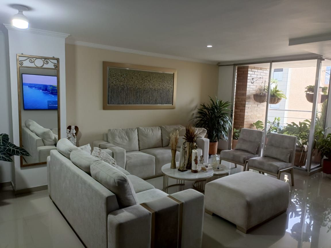 Apartamento en venta Antioquia Medellín El Nogal- Los Almendros 245 m2 Habitaciones 4 Baños 4 Garajes 2 Precio $1990000000