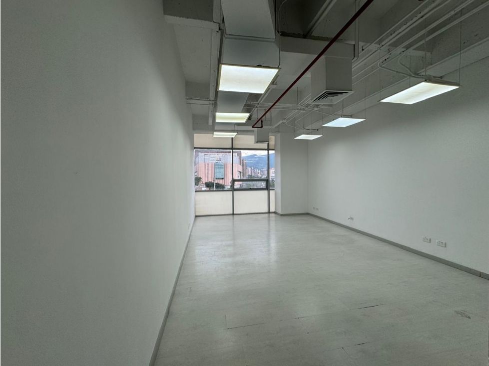Oficina en arriendo Antioquia Envigado Las Casitas 37 m2 Habitaciones 0 Baños 1 Garajes 1 Precio $3000000