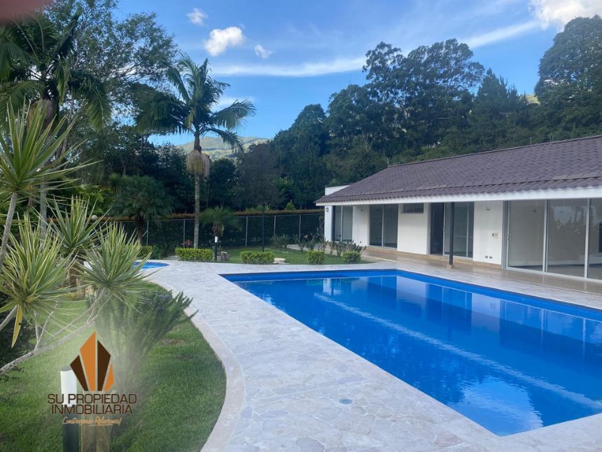 Casa Campestre en arriendo Antioquia Envigado Envigado 490 m2 Habitaciones 6 Baños 7 Garajes 2 Precio $25000000