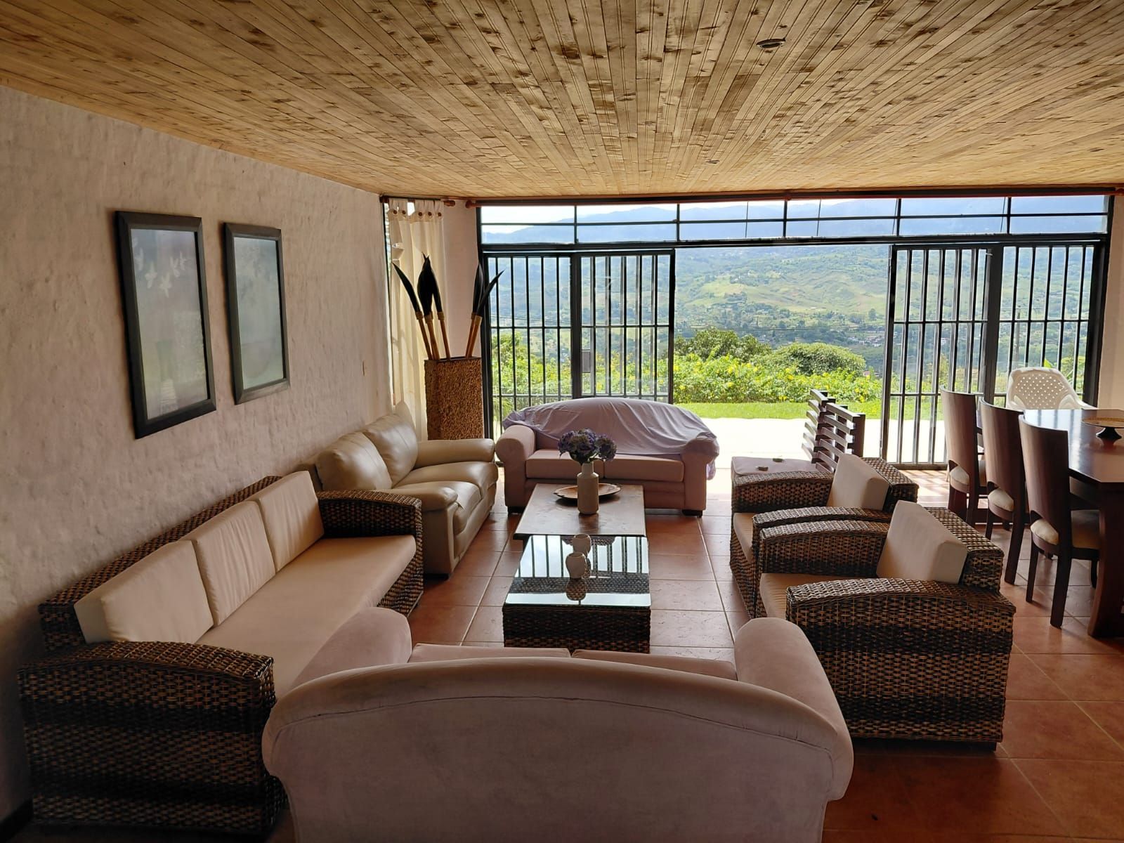 Finca en venta Valle Del Cauca Dagua Dagua 280 m2 Habitaciones 5 Baños 4 Garajes 4 Precio $800000000