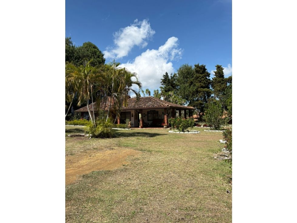 Finca en venta Santander Bucaramanga Bucaramanga 131 m2 Habitaciones 4 Baños 2 Garajes 0 Precio $1200000000