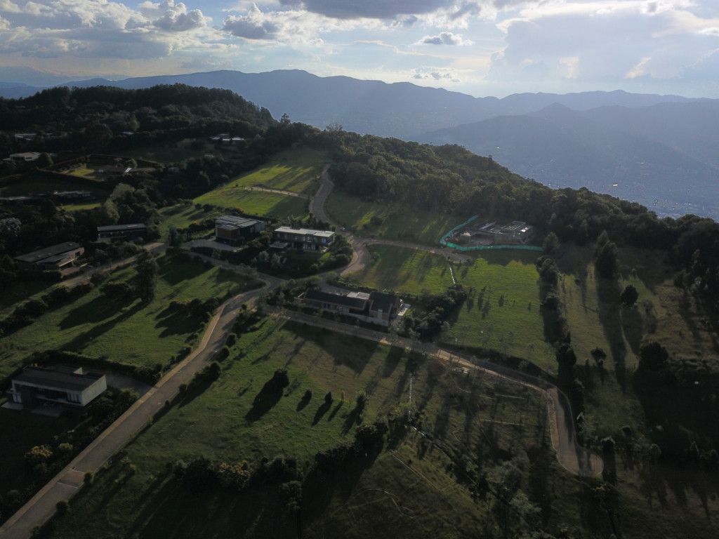 Lote en venta Antioquia Envigado Envigado 0 m2 Habitaciones 0 Baños 0 Garajes 0 Precio $1620000000