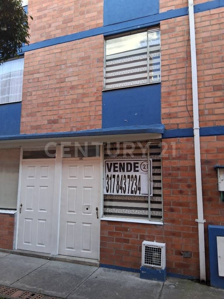 Casa en venta Cundinamarca Bogotá Calandaima 80 m2 Habitaciones 4 Baños 2 Garajes 0 Precio $225000000