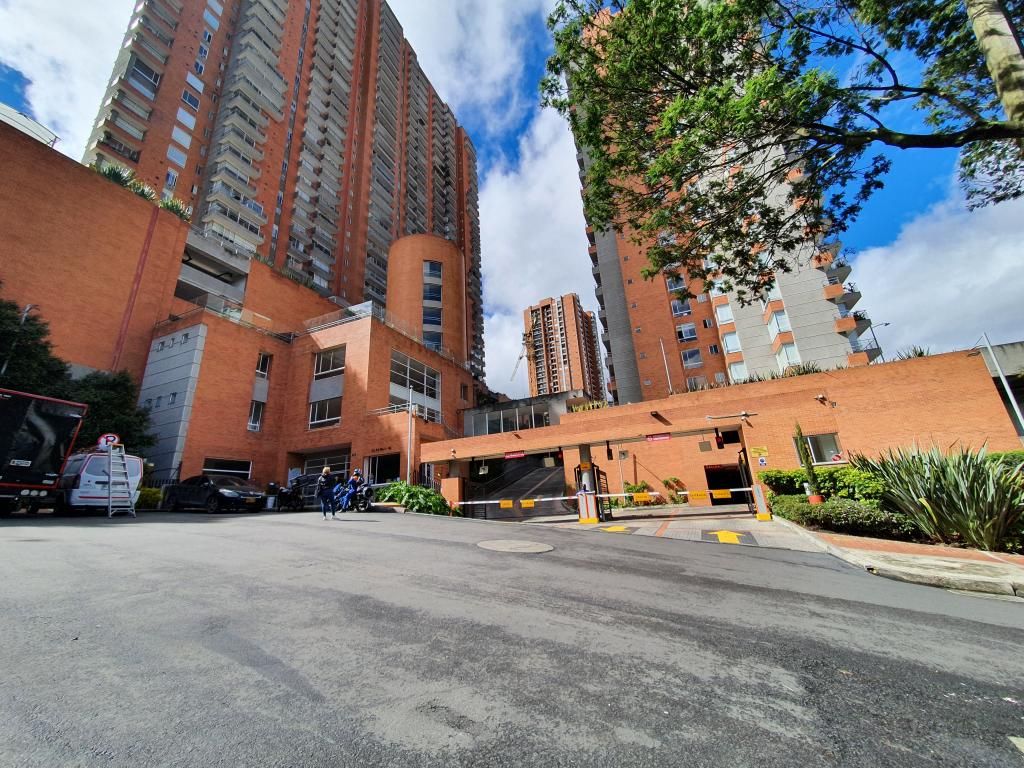 Apartaestudio en arriendo Cundinamarca Bogotá Chapinero Sur Occidental 56 m2 Habitaciones 1 Baños 2 Garajes 1 Precio $3000000