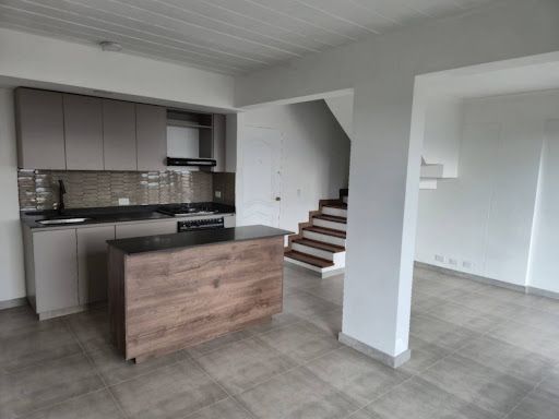 Apartamento en arriendo Antioquia Envigado Asd 80 m2 Habitaciones 2 Baños 2 Garajes 1 Precio $3000000