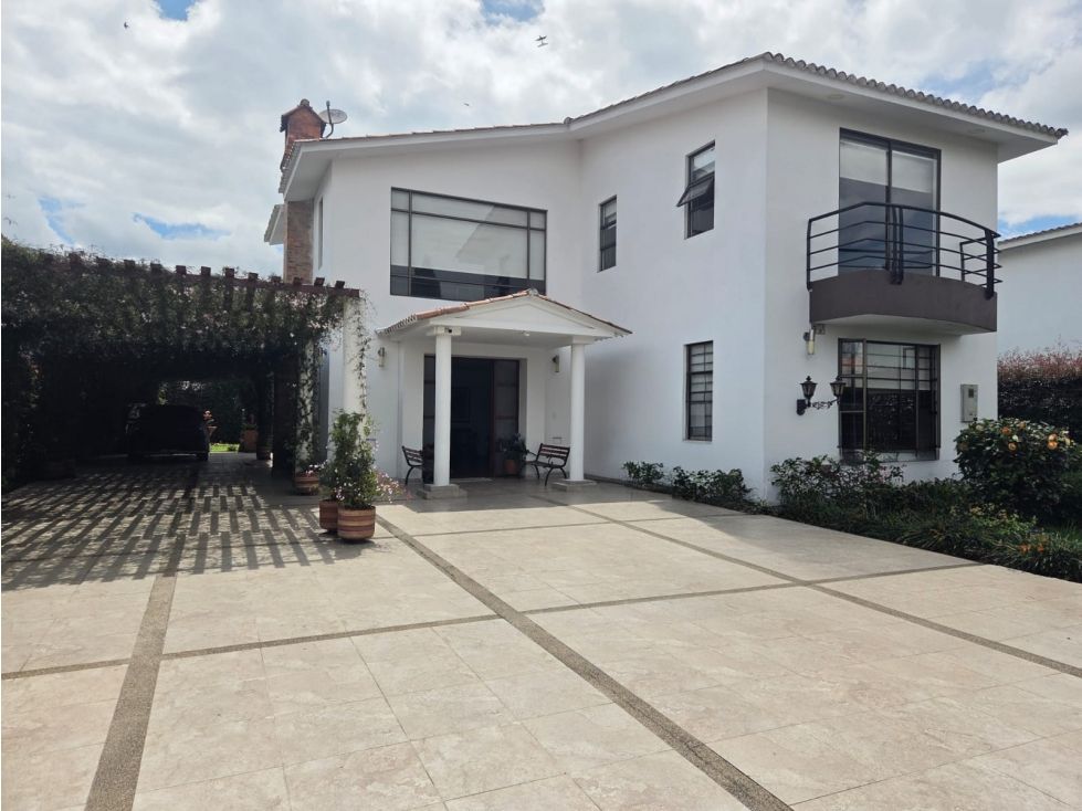 Casa en venta Cundinamarca Funza Centro 300 m2 Habitaciones 4 Baños 5 Garajes 4 Precio $1195000000