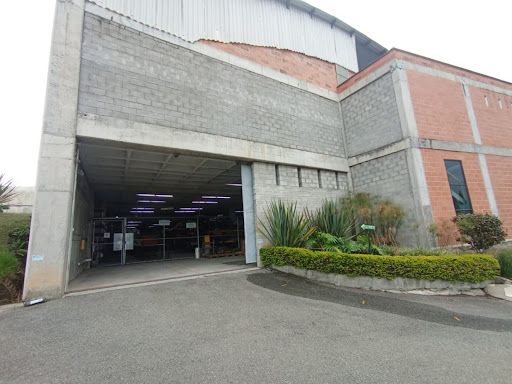 Bodega en arriendo Antioquia Guarne Guarne 3000 m2 Habitaciones 0 Baños 8 Garajes 35 Precio $72000000
