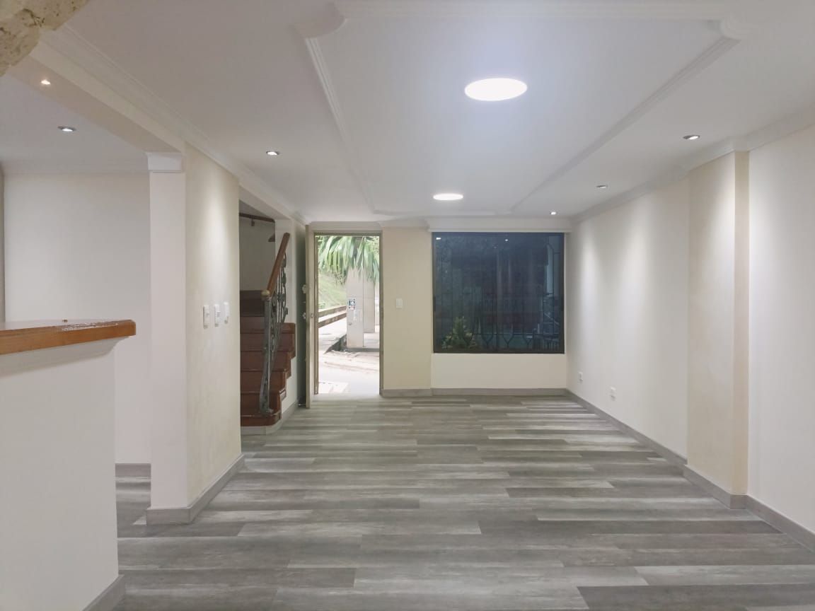 Casa en arriendo Antioquia Medellín La Gloria 160 m2 Habitaciones 4 Baños 3 Garajes 1 Precio $4850000