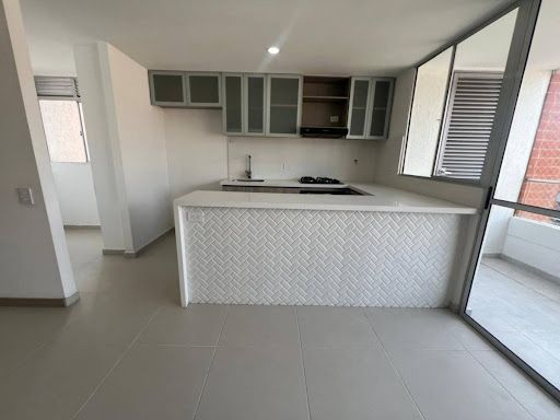 Apartamento en arriendo Antioquia Medellín Cuarta Brigada 90 m2 Habitaciones 3 Baños 3 Garajes 2 Precio $3950000