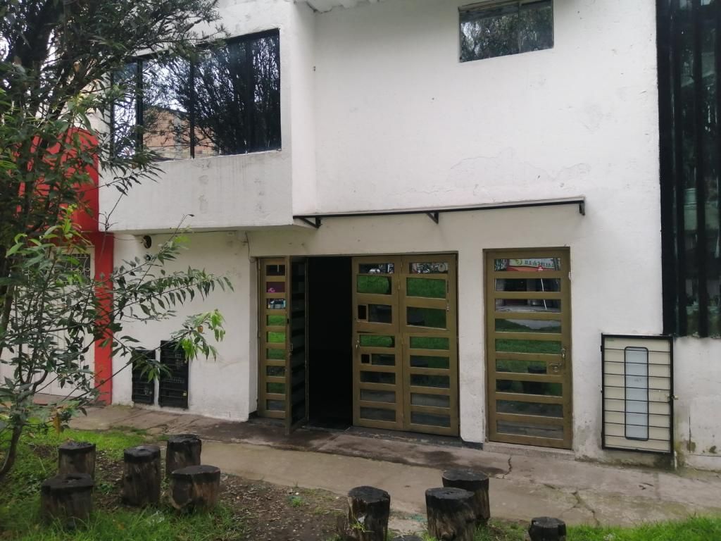 Local en arriendo Cundinamarca Bogotá Autopista Medellin 32 m2 Habitaciones 0 Baños 1 Garajes 0 Precio $1390000