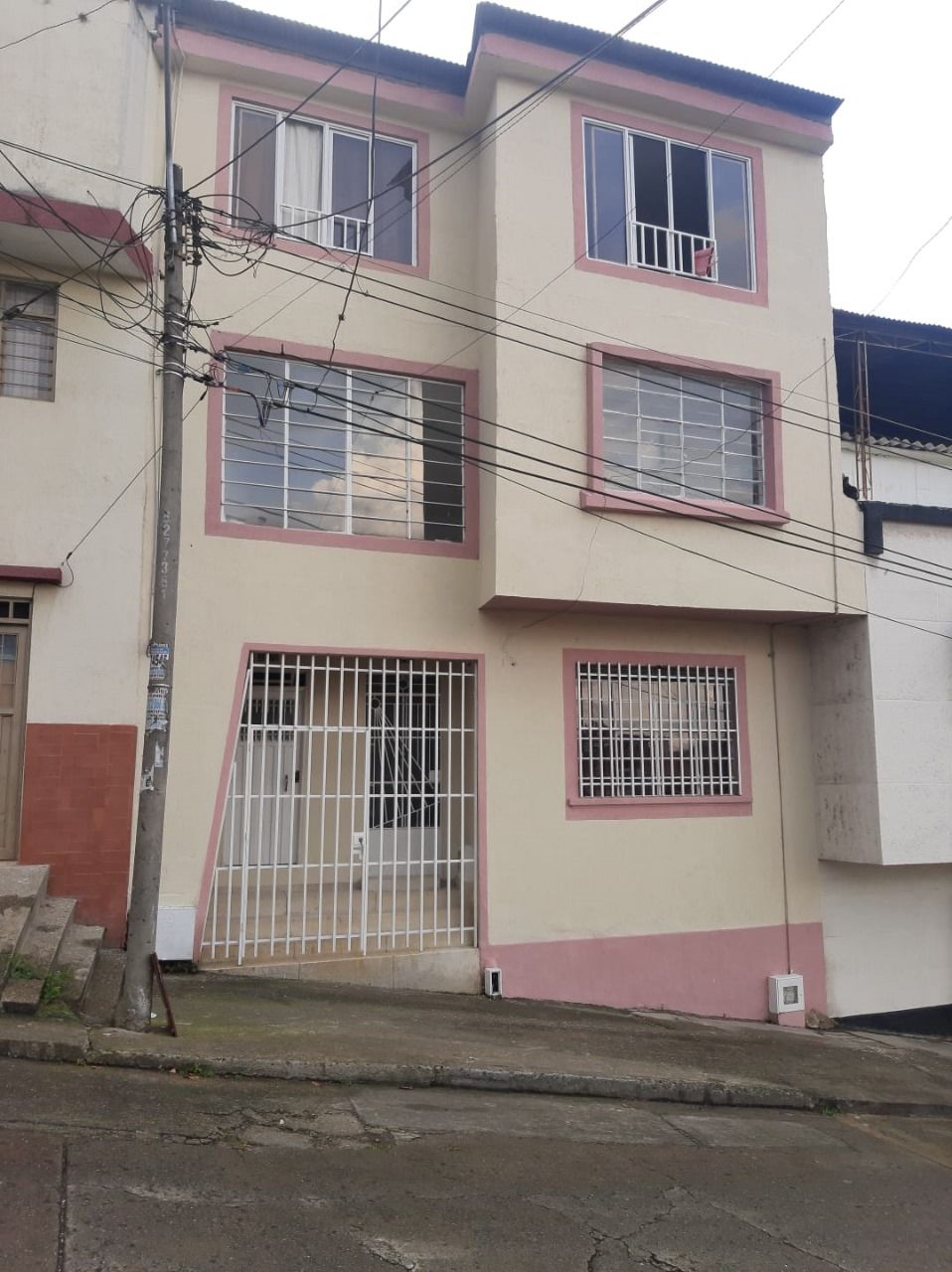 Casa en venta Valle Del Cauca Cali Miraflores 310 m2 Habitaciones 6 Baños 4 Garajes 0 Precio $430000000