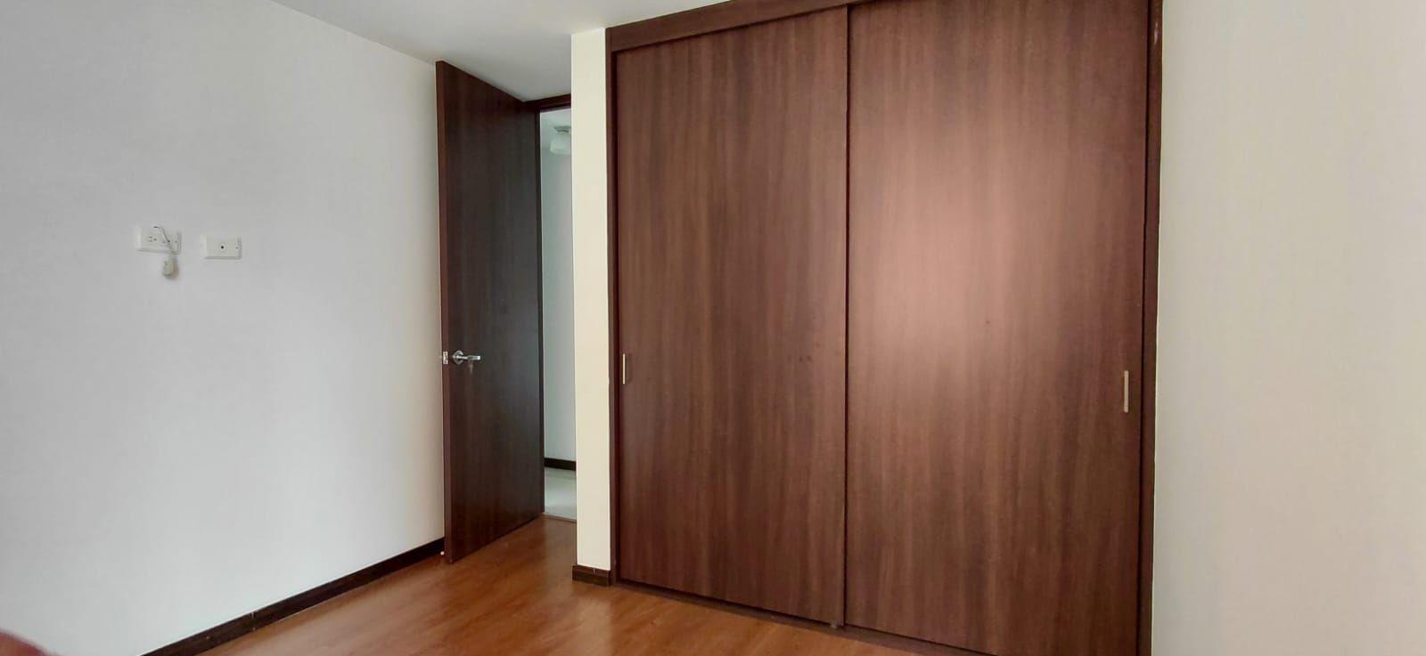 Apartamento en arriendo Antioquia Envigado La Mesa 110 m2 Habitaciones 3 Baños 3 Garajes 2 Precio $5000000