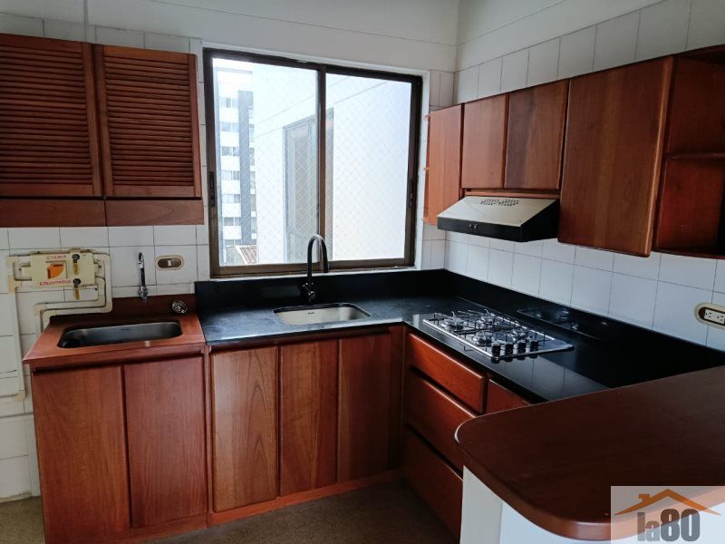 Apartamento en arriendo Antioquia Medellín Colon 92 m2 Habitaciones 2 Baños 2 Garajes 0 Precio $2700000