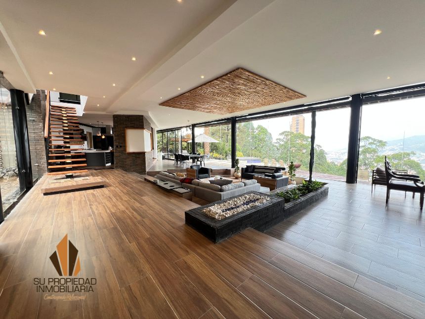 Casa Campestre en arriendo Antioquia Medellín Medellín 412 m2 Habitaciones 3 Baños 4 Garajes 7 Precio $38000000