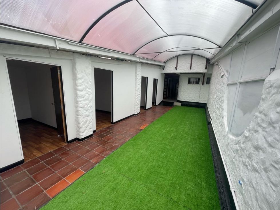 Casa en arriendo Cundinamarca Bogotá Los Cedritos 245 m2 Habitaciones 3 Baños 2 Garajes 4 Precio $8500001