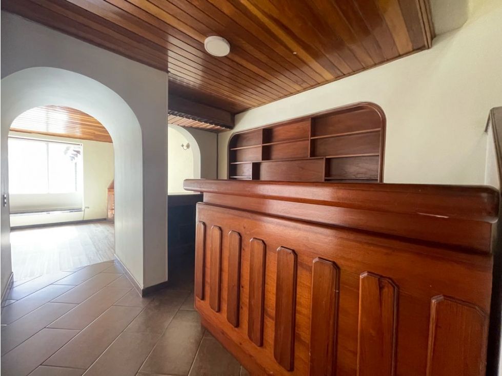 Casa en arriendo Cundinamarca Bogotá Los Cedritos 253 m2 Habitaciones 3 Baños 3 Garajes 4 Precio $8500001