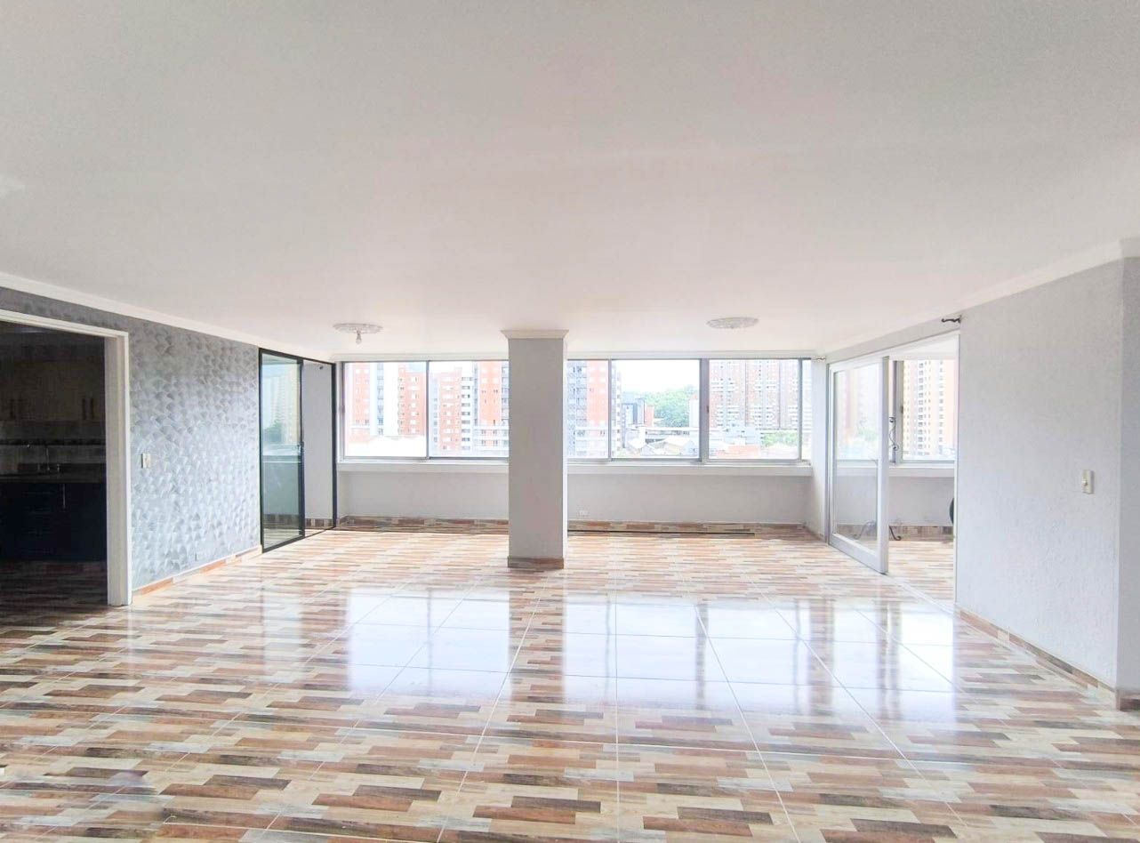 Apartamento en venta Antioquia Medellín Cuarta Brigada 117 m2 Habitaciones 3 Baños 3 Garajes 1 Precio $599000000