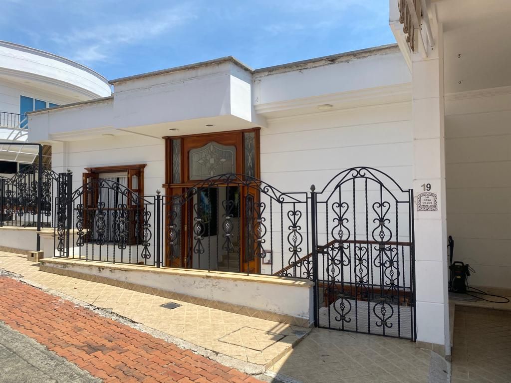 Casa en venta Valle Del Cauca Cali Parcelaciones Pance 469 m2 Habitaciones 4 Baños 5 Garajes 2 Precio $1900000000