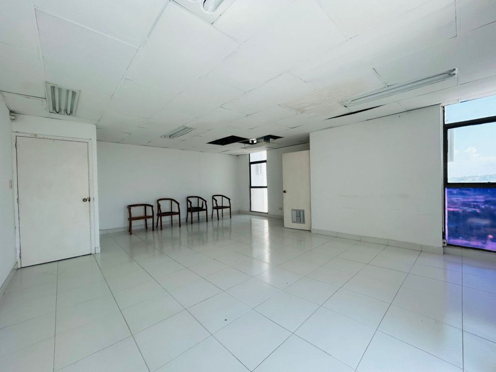 Oficina en arriendo Bolívar Cartagena El Centro 47 m2 Habitaciones 0 Baños 1 Garajes 0 Precio $2400000